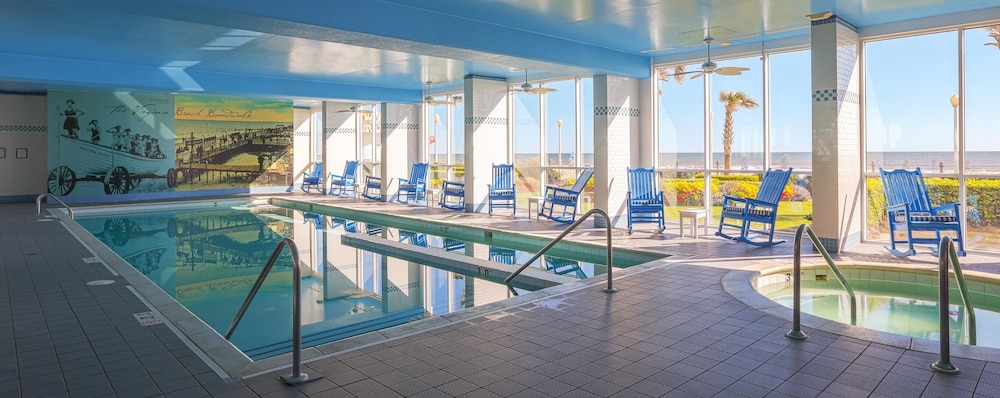 Boardwalk Resort And Villas 30/57
