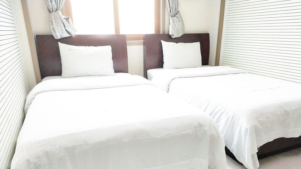 Golden Park Hotel 37/59