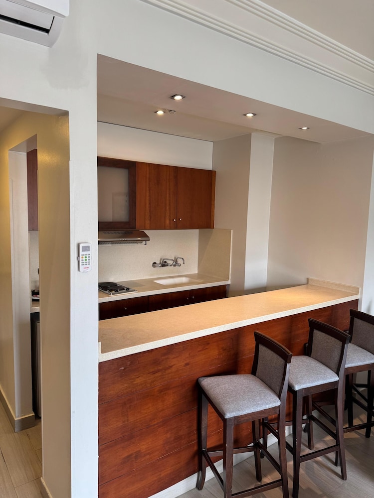Ny Suites Hotel 11/58
