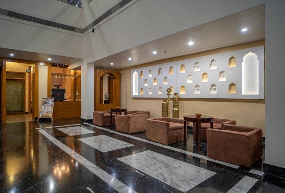 Radiant Globus Hotel 10/55