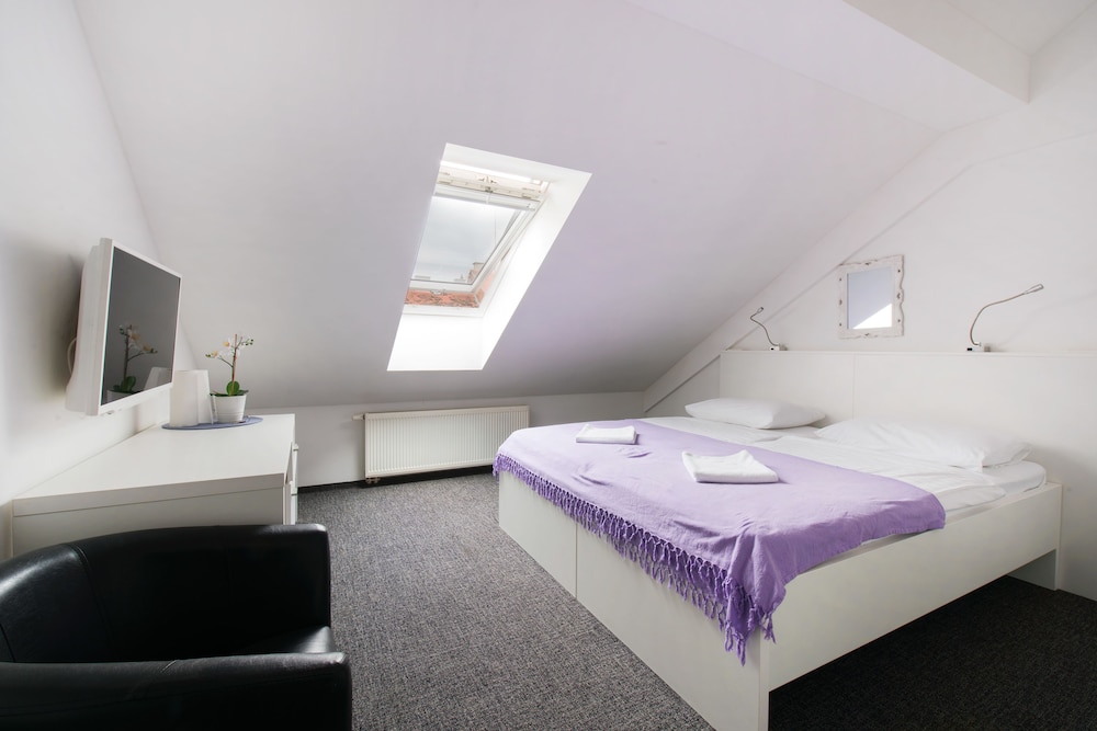 Tia Apartments And Rooms 23/55