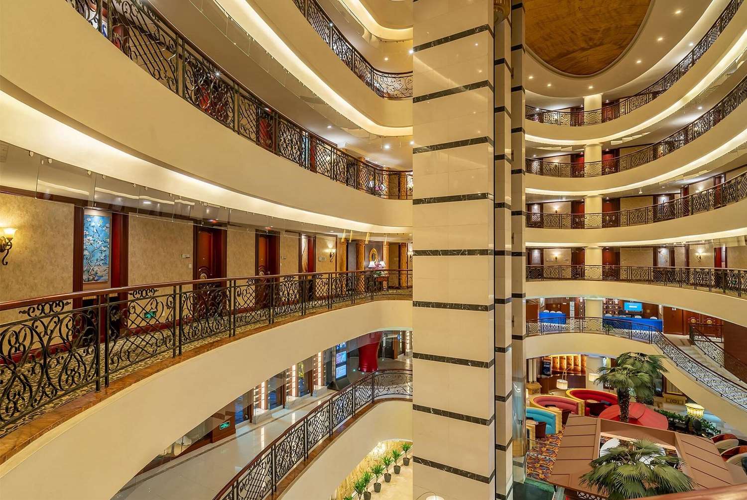 Wyndham Shanghai Hongqiao 8/21