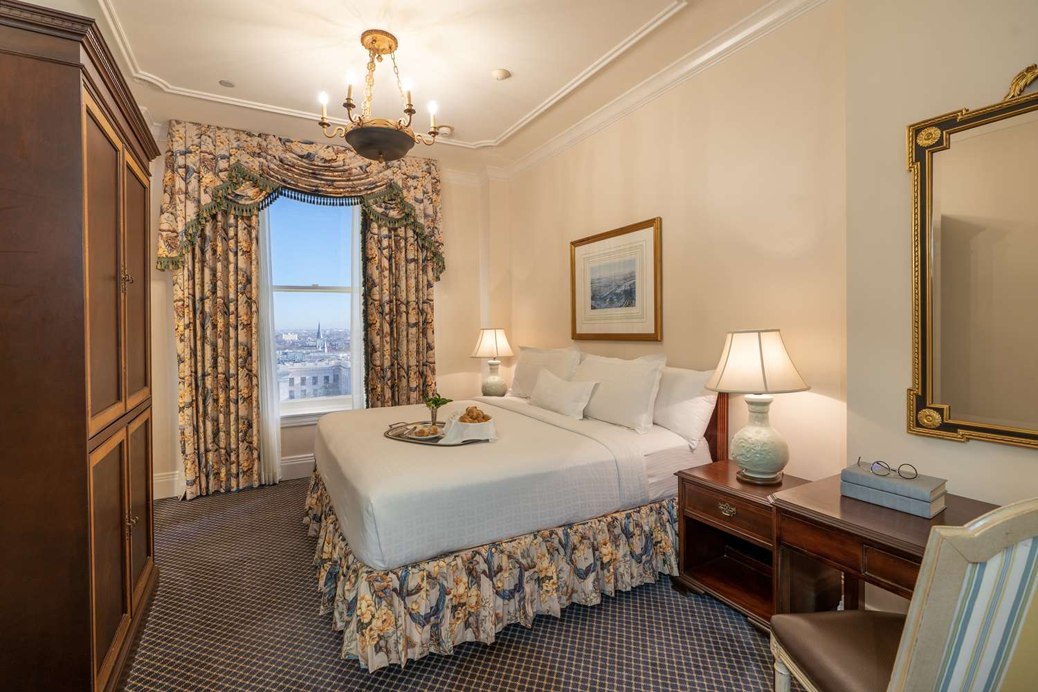 Monteleone Hotel 12/36