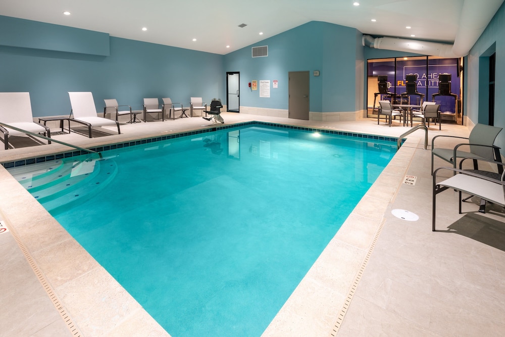 swimming pool spa