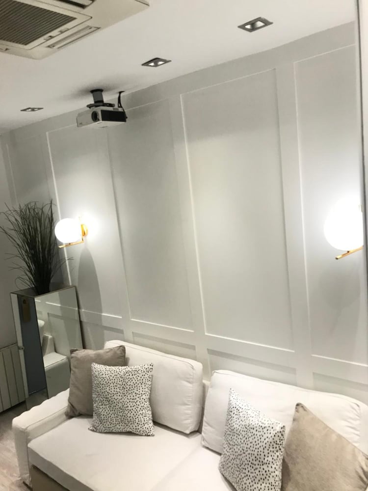 AB Design Suites 34/50