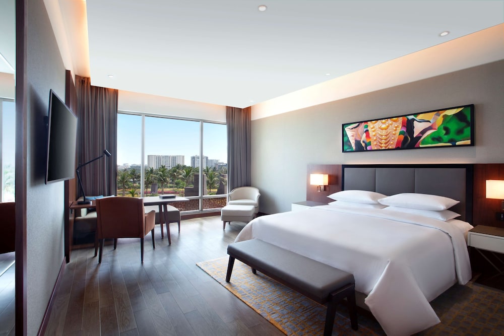 ROOM, KING BED