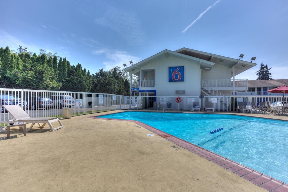 Motel6 Tigard, OR - Portland South - Lake Oswego 55/59