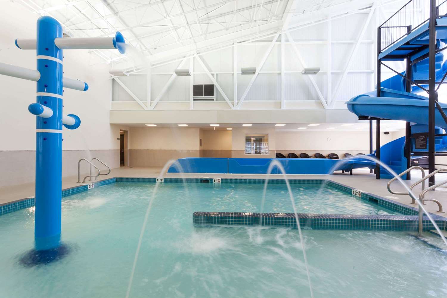 Super 8 By Wyndham Wetaskiwin 3/7