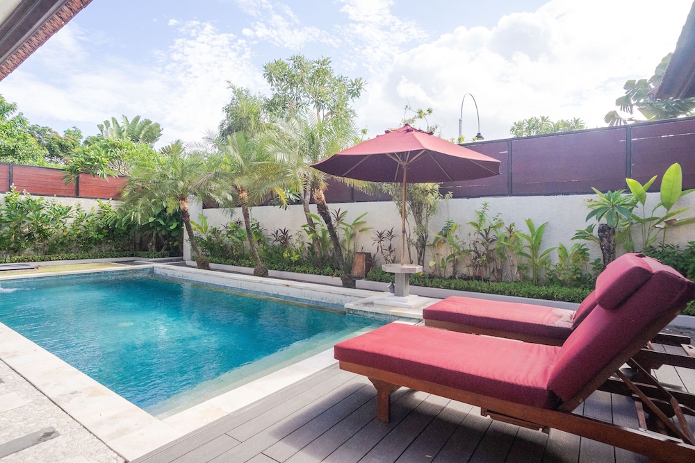 THE AWAN VILLAS 36/44