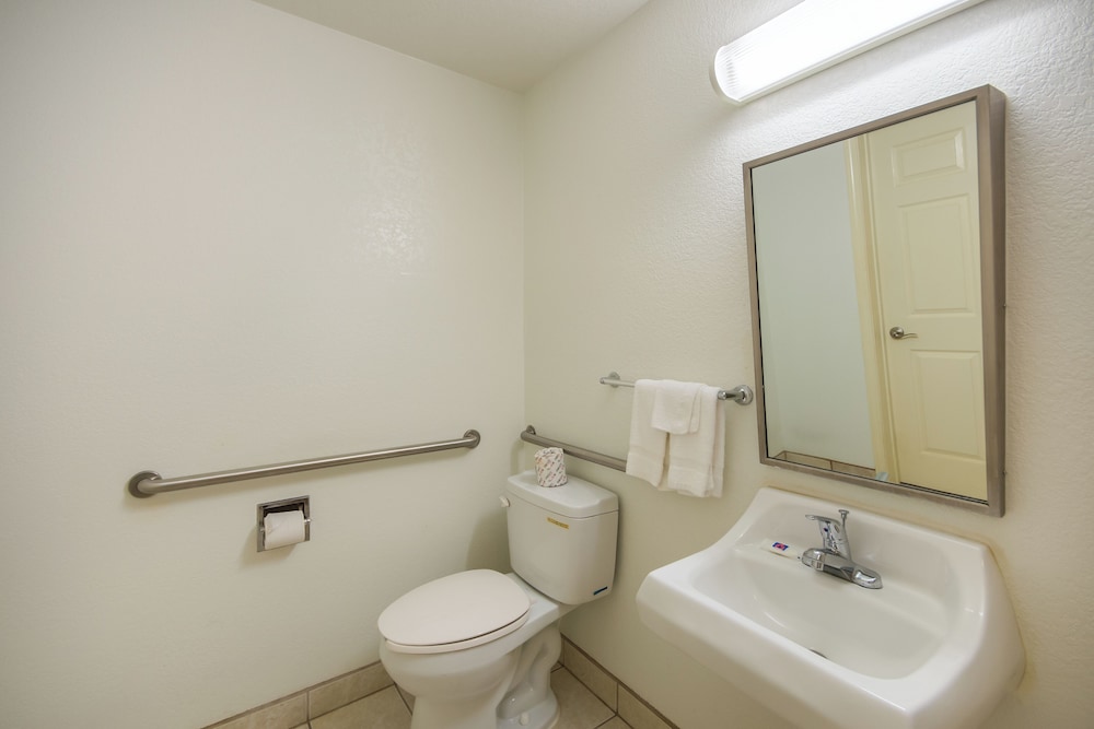 Americas Best Value Inn & Suites Humble 35/40