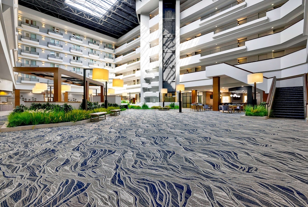 DoubleTree by Hilton Davenport 6/57
