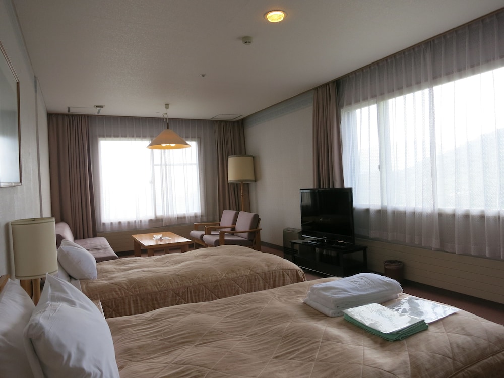 Manza Prince Hotel 53/75