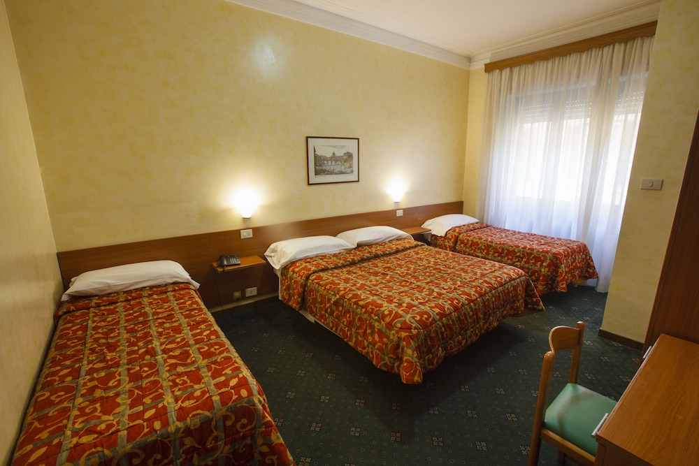 Adriatic Hotel 25/43