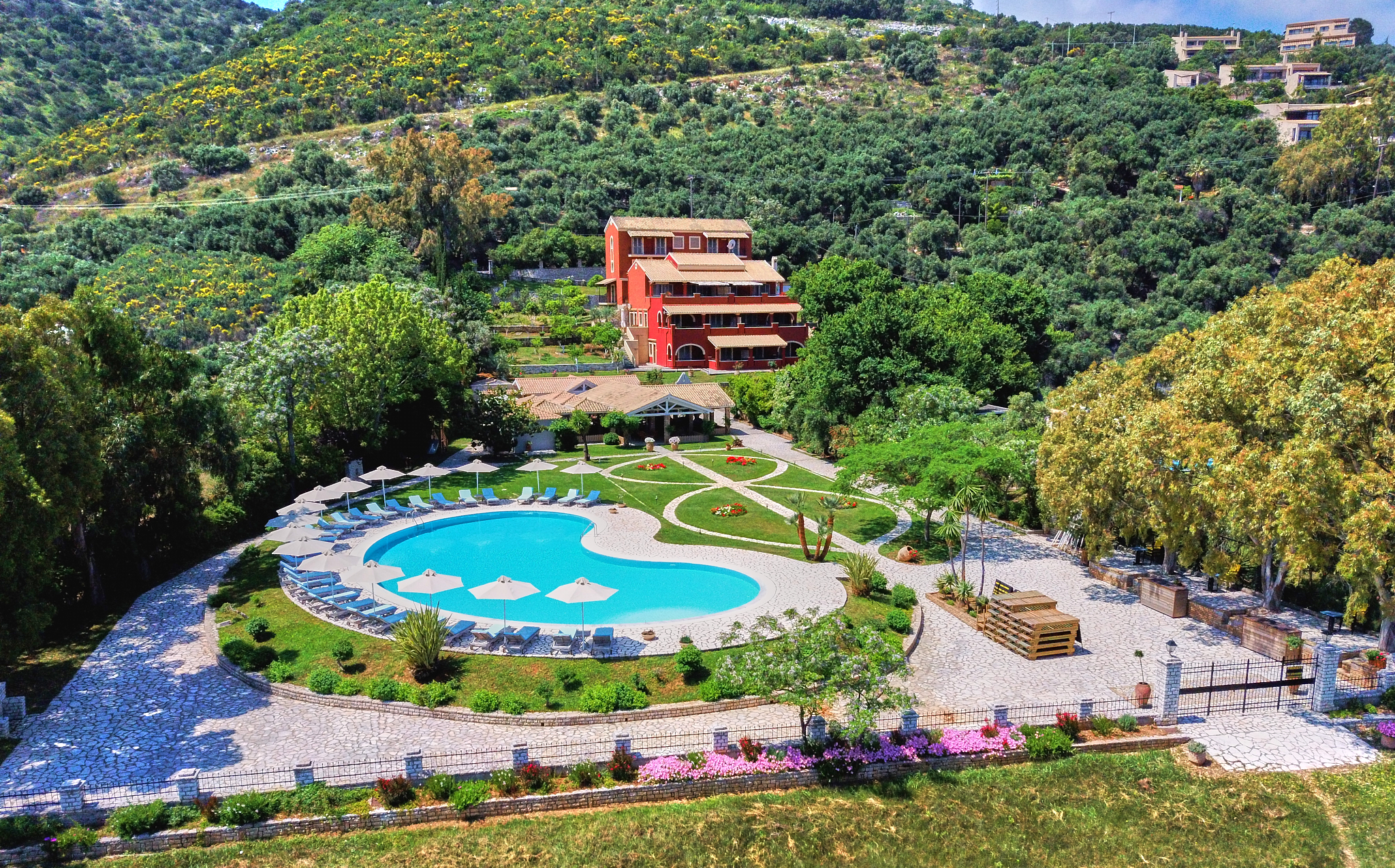 Chrismos Luxury Suites and Studios 25/39