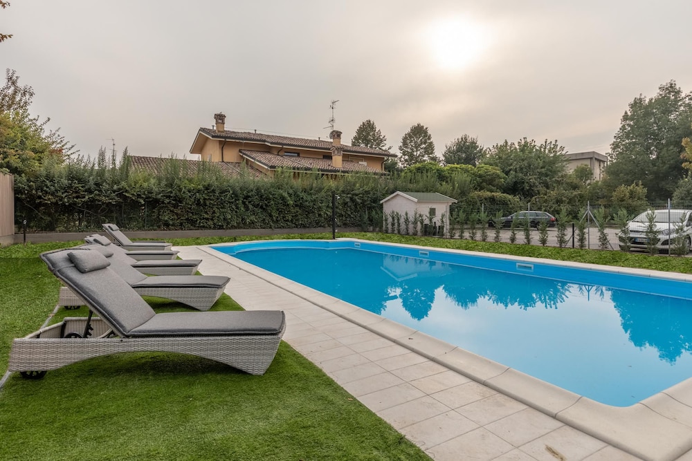 Villa Petra 36/41