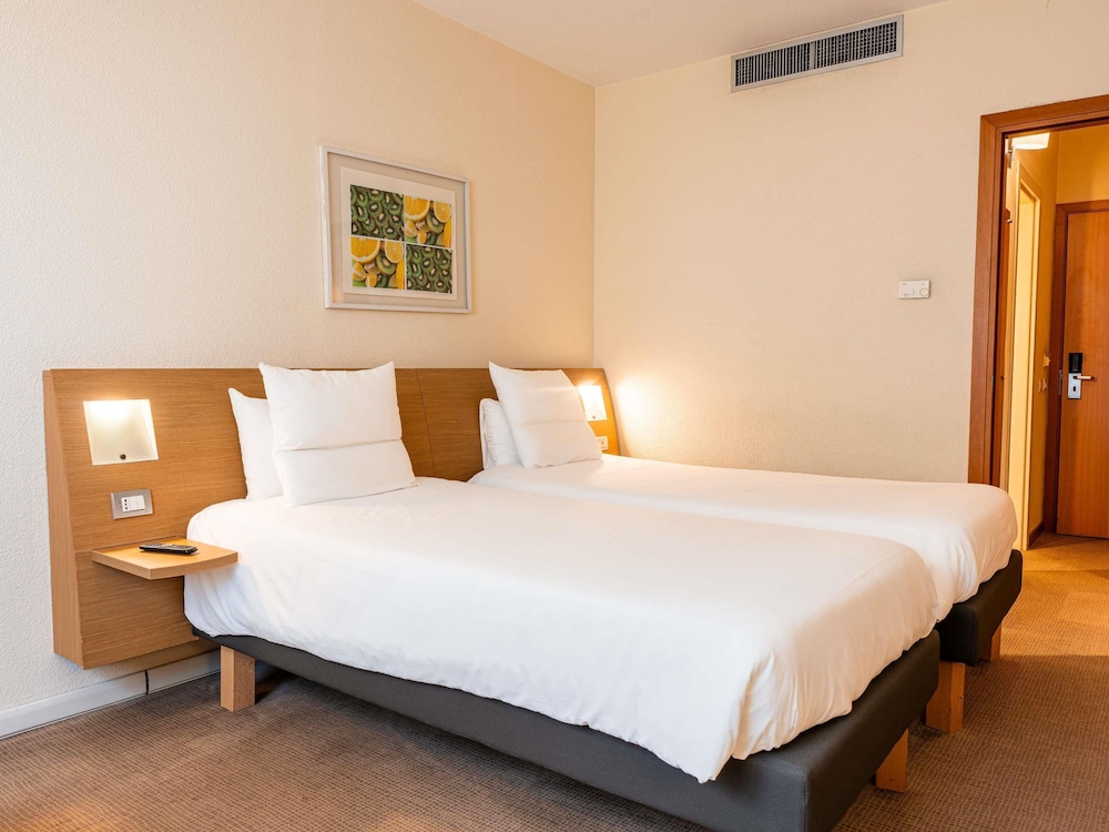 Novotel Roma Est 20/77