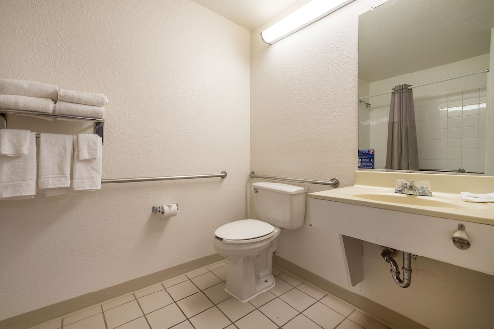 Motel6 Duluth, GA - Atlanta - Gwinnett Place 26/26