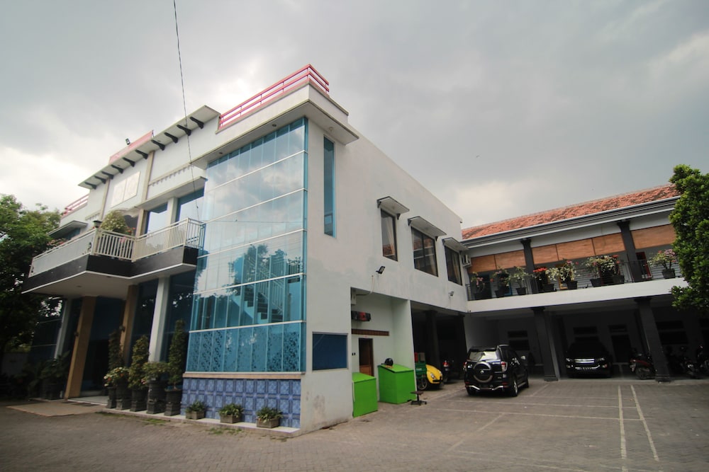 Hotel Boegenviel Syariah 3/32