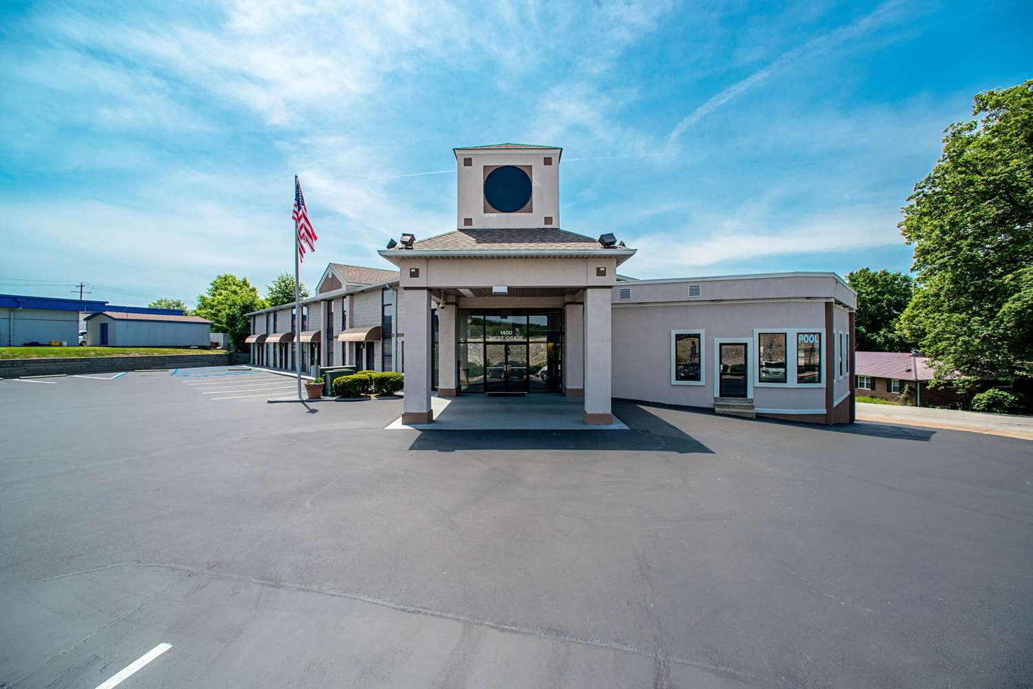 Quality Inn Near Six Flags St. Louis 24/24