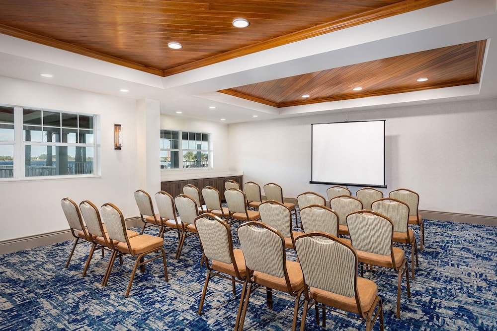 The Waterfront Inn 54/63