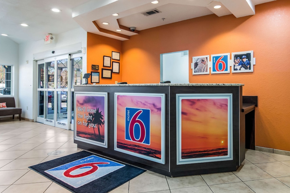 Lobby at Motel6 Canton GA, CANTON - GA