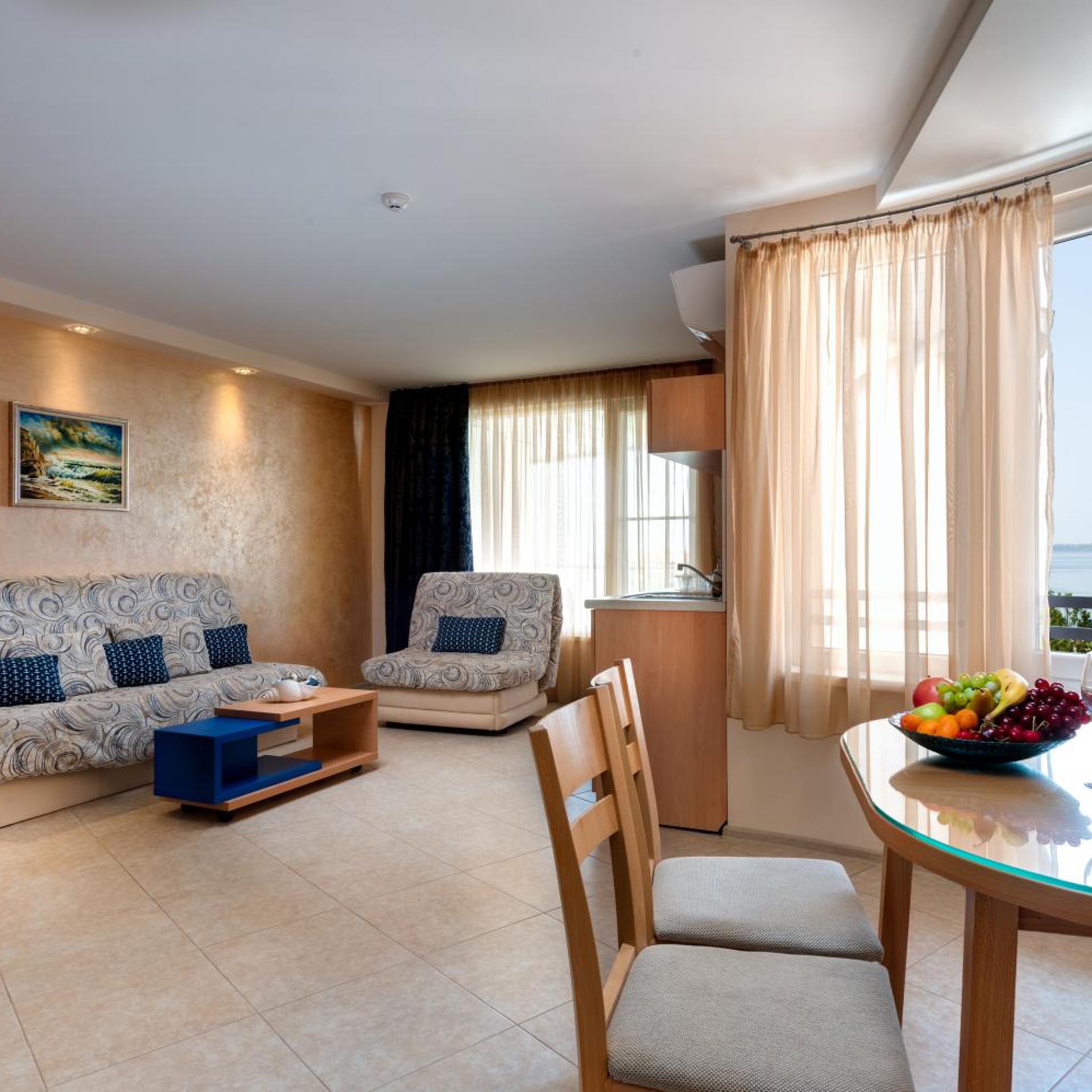 Blue Bay Hotel 32/50