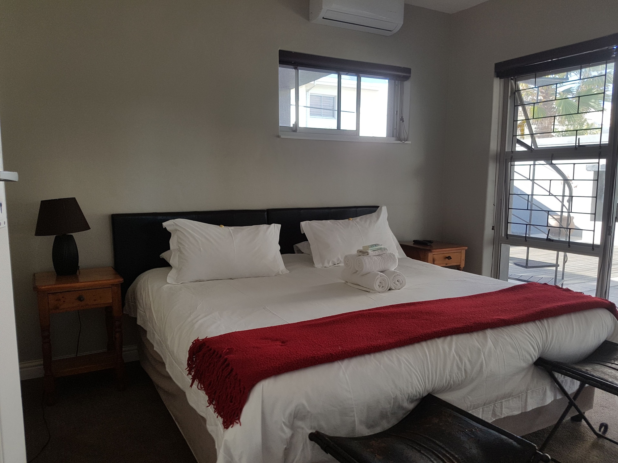 Surf, Standard, Twin Beds