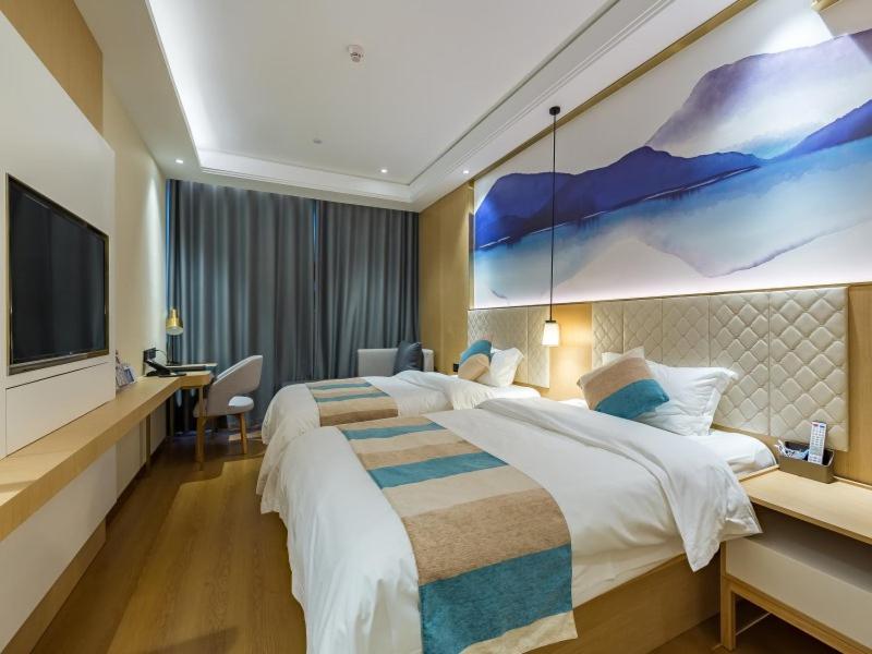 GreenTree Eastern Xuzhou High Speed Railway Station West Exit Station Hotel 34/60