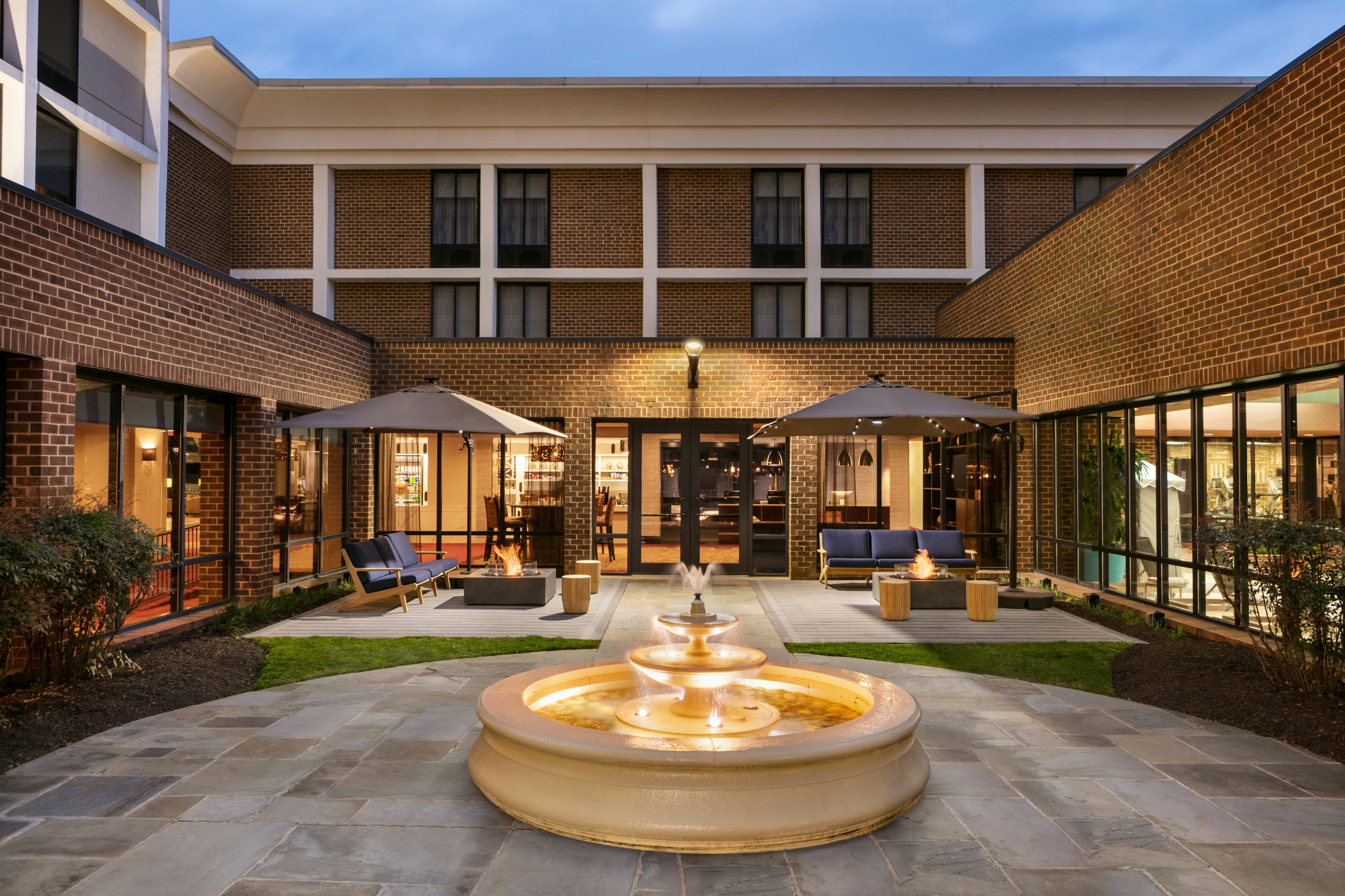 Doubletree By Hilton Mclean Tysons 70/71