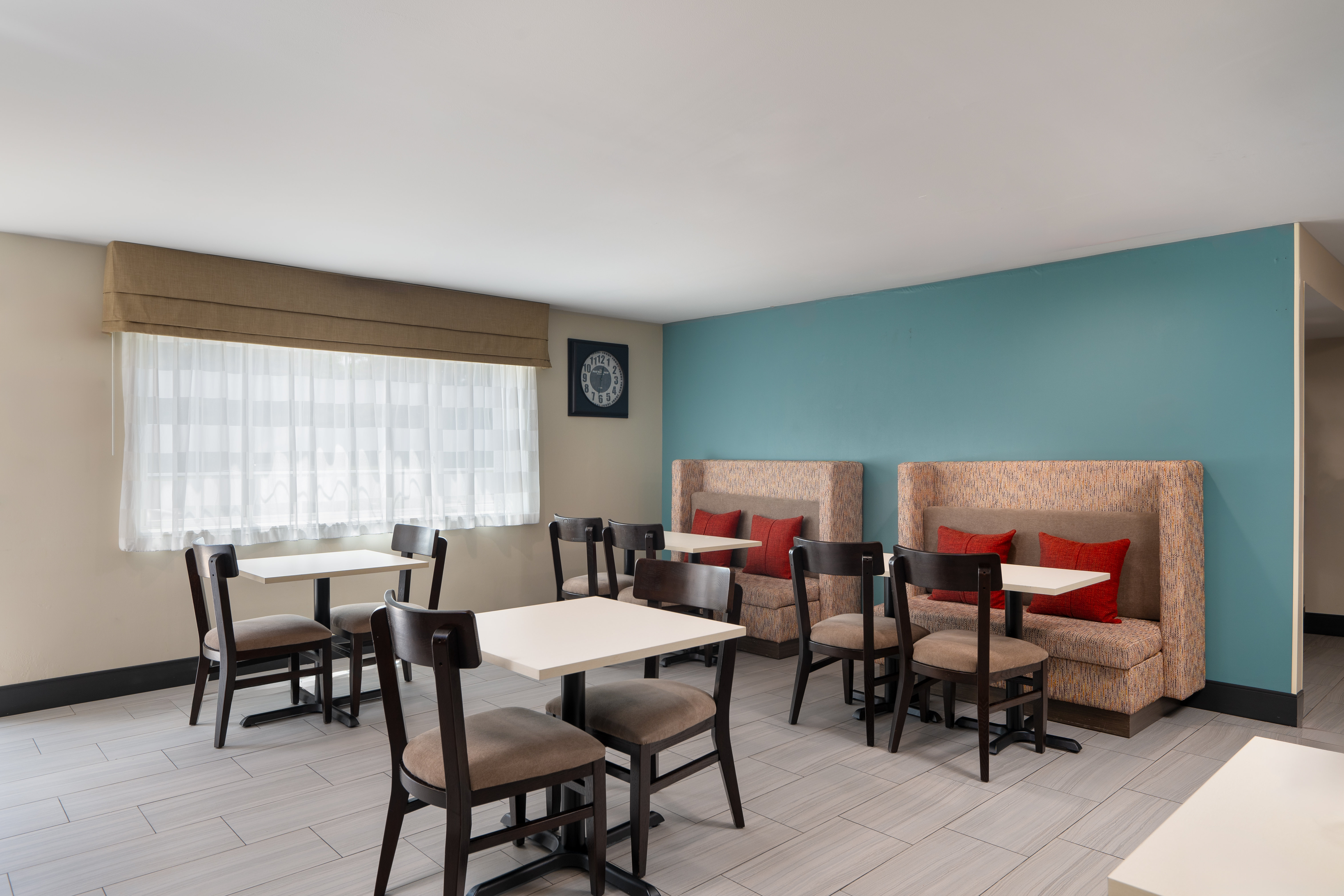 Sleep Inn Manchester Airport 52/62