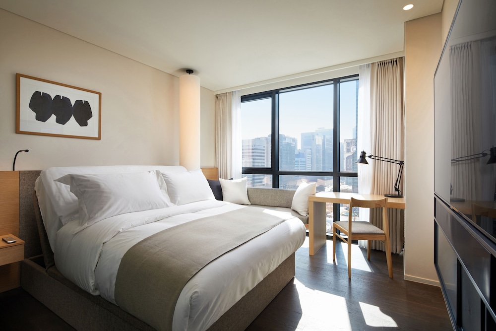 COMFORT, DOUBLE BED
