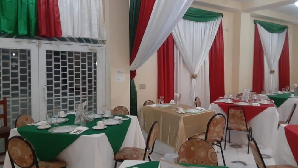 Pc Entreprises Guest House 40/50