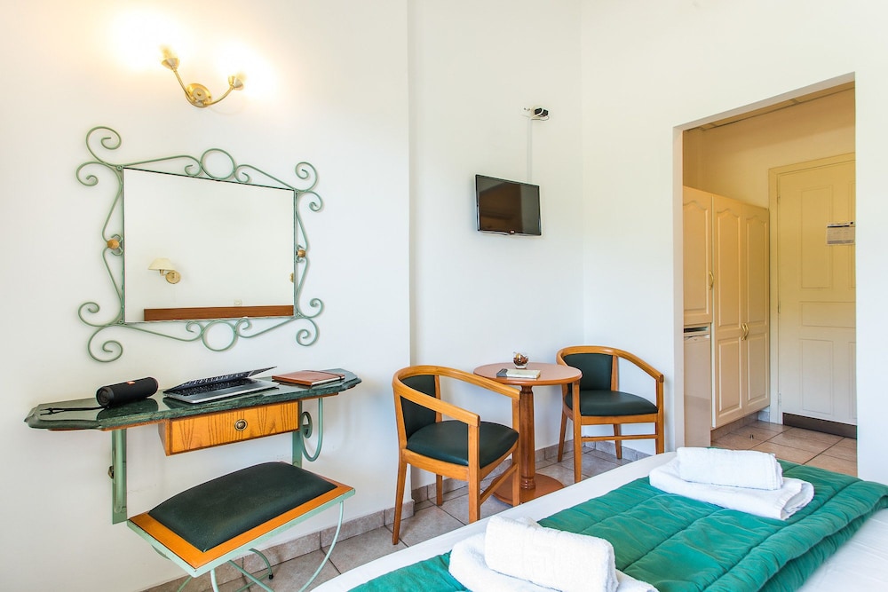 Paradise Inn 31/50