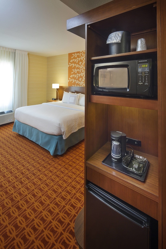 Fairfield Inn And Suites Monaca 12/35