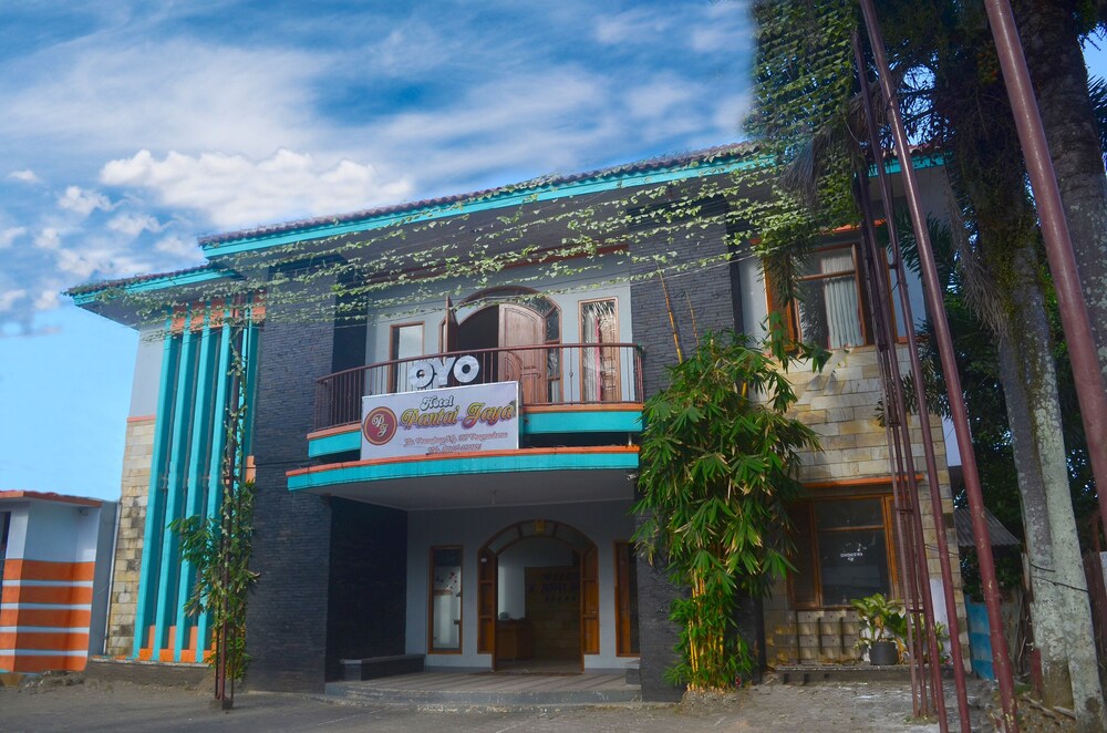 OYO 1240 Hotel Pantai Jaya 4/37