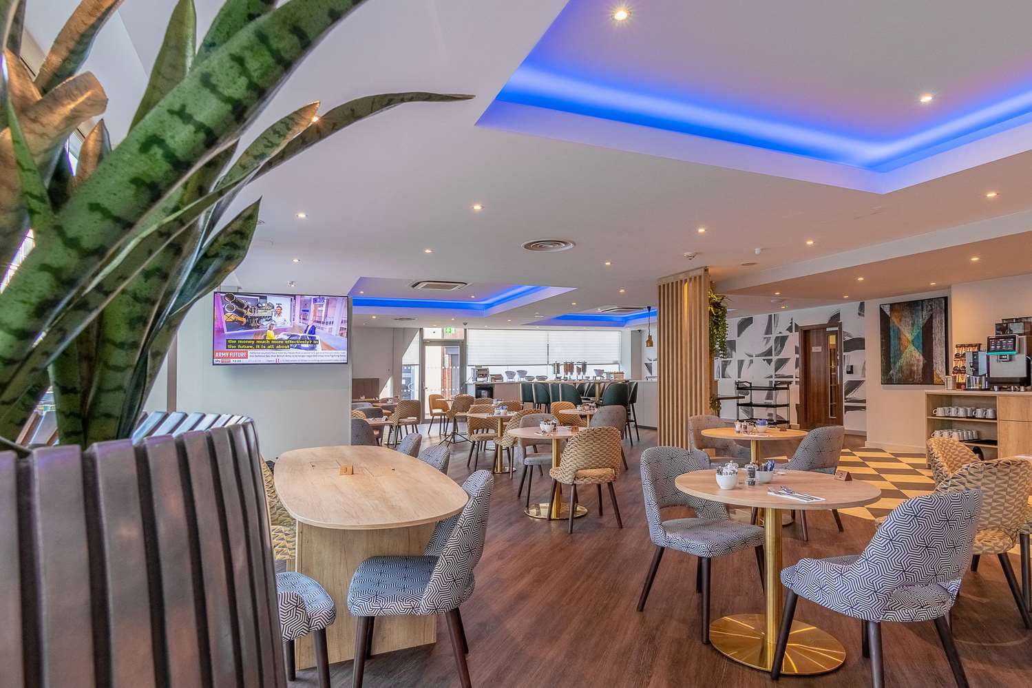 Ramada Encore by Wyndham Leicester City Centre 22/33