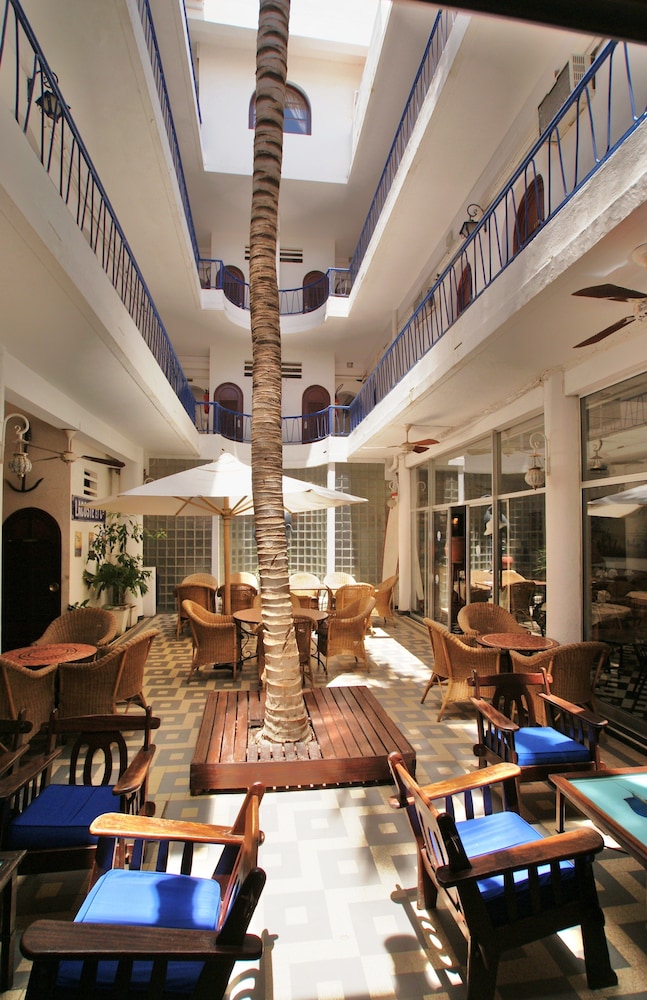Le Residence Hotel 28/50