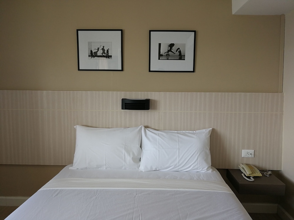 Srivichai Hotel 9/50