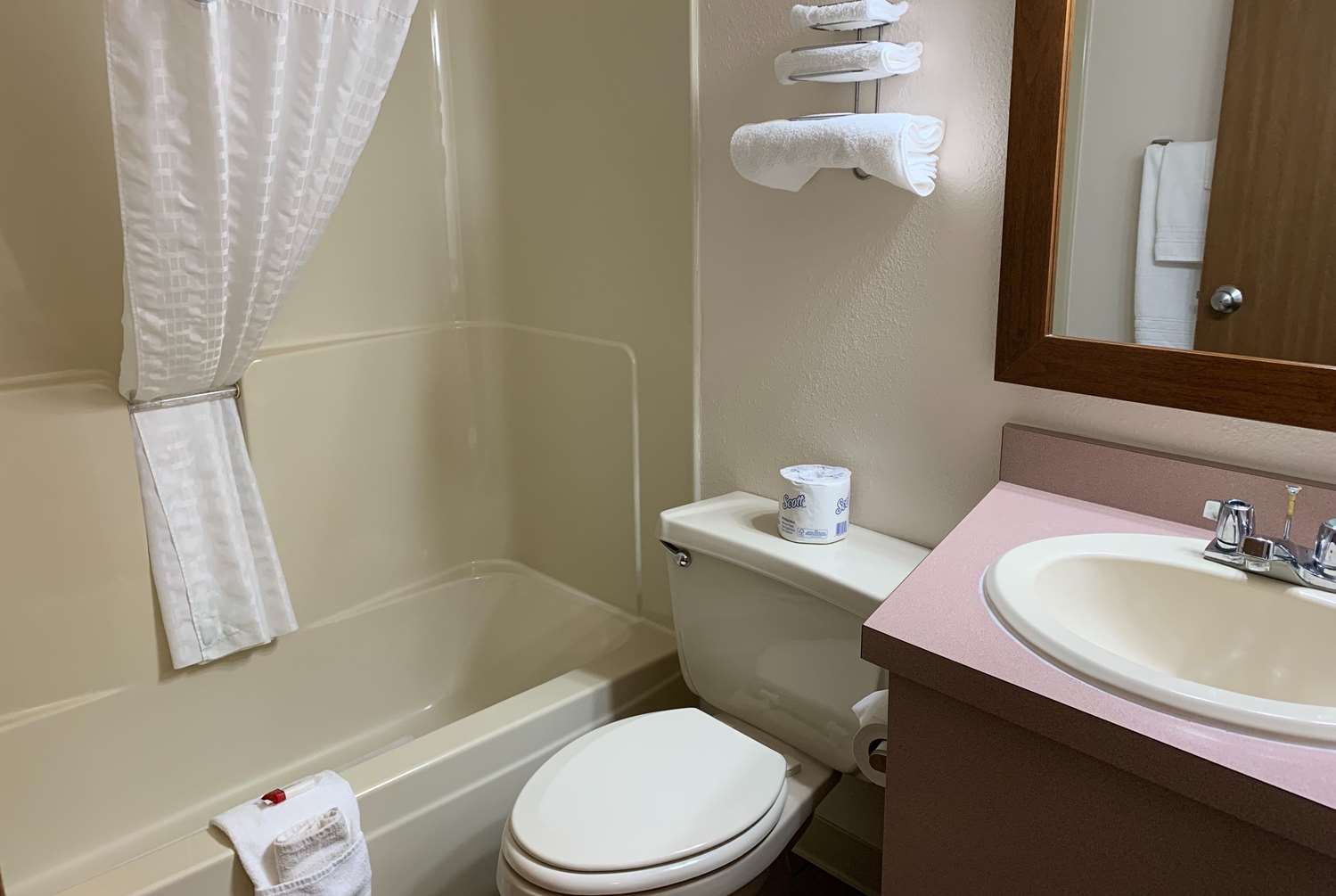 Days Inn Hinckley 30/31