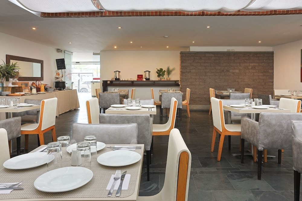 Hotel Hill House 57/77