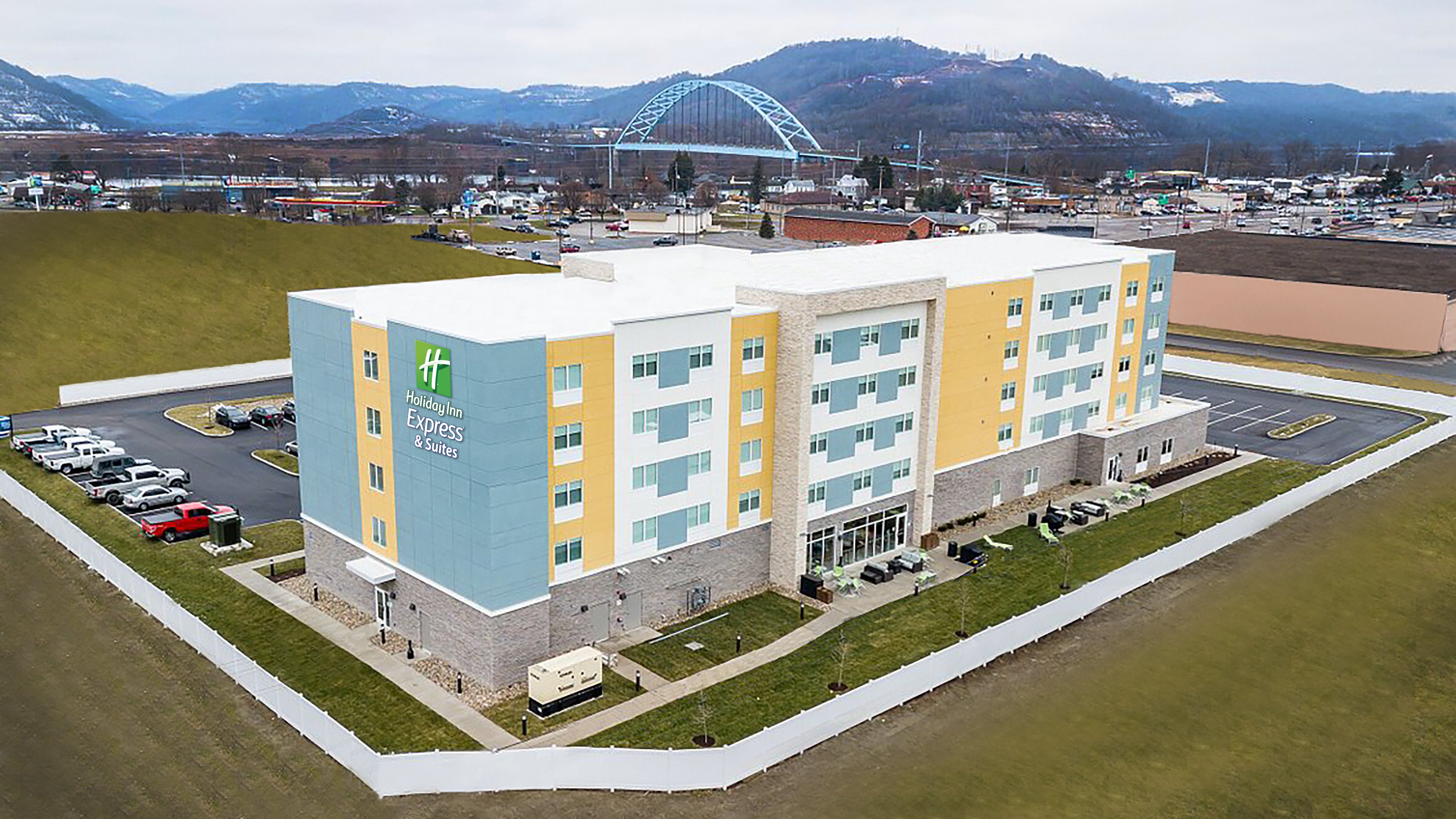 Holiday Inn Express And Suites Moundsville 3/61