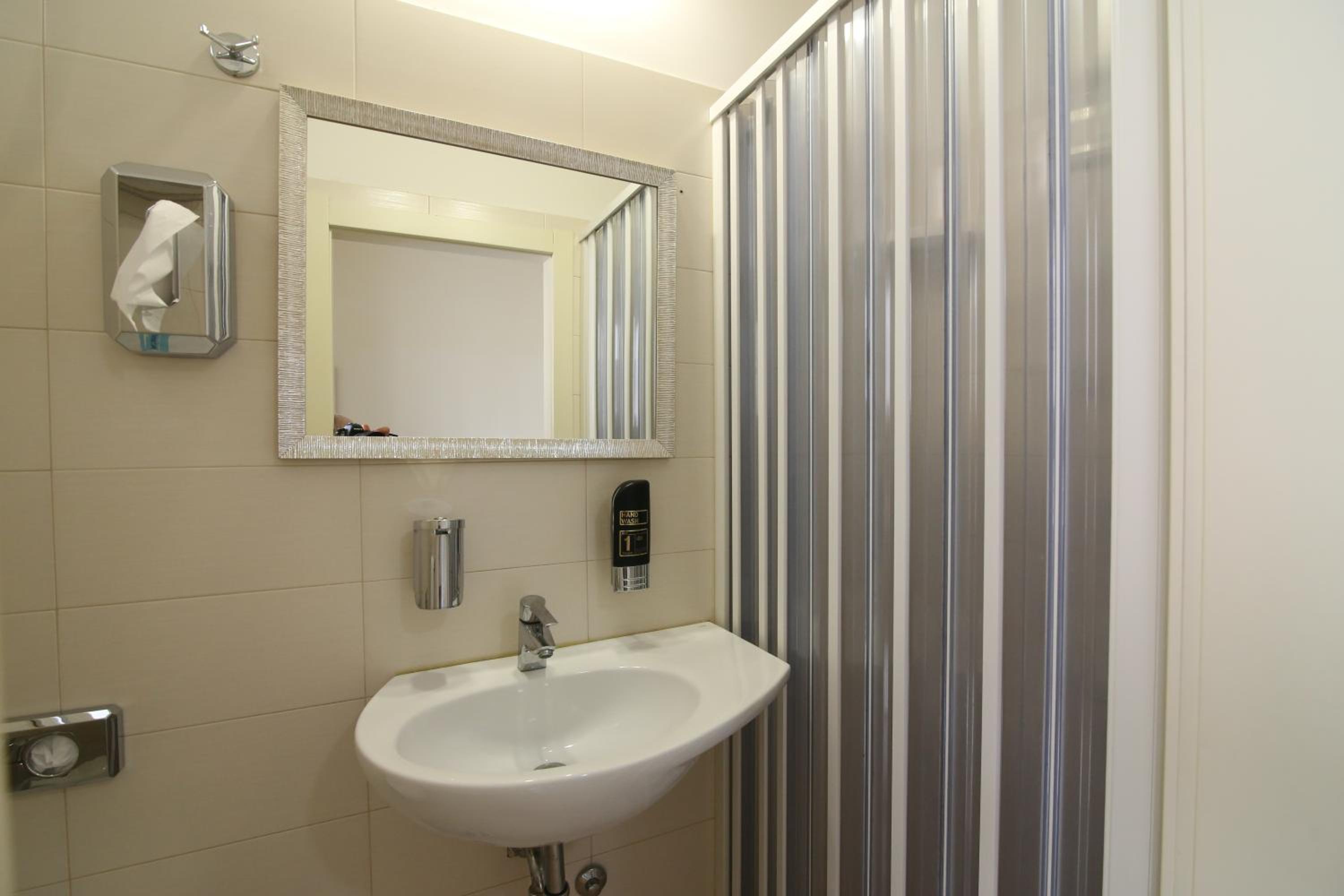 Hotel Miriam 50/53