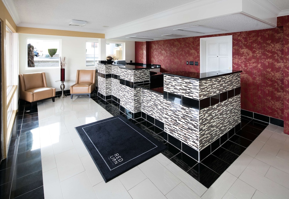 GuestPlace Inn & Suites 4/17