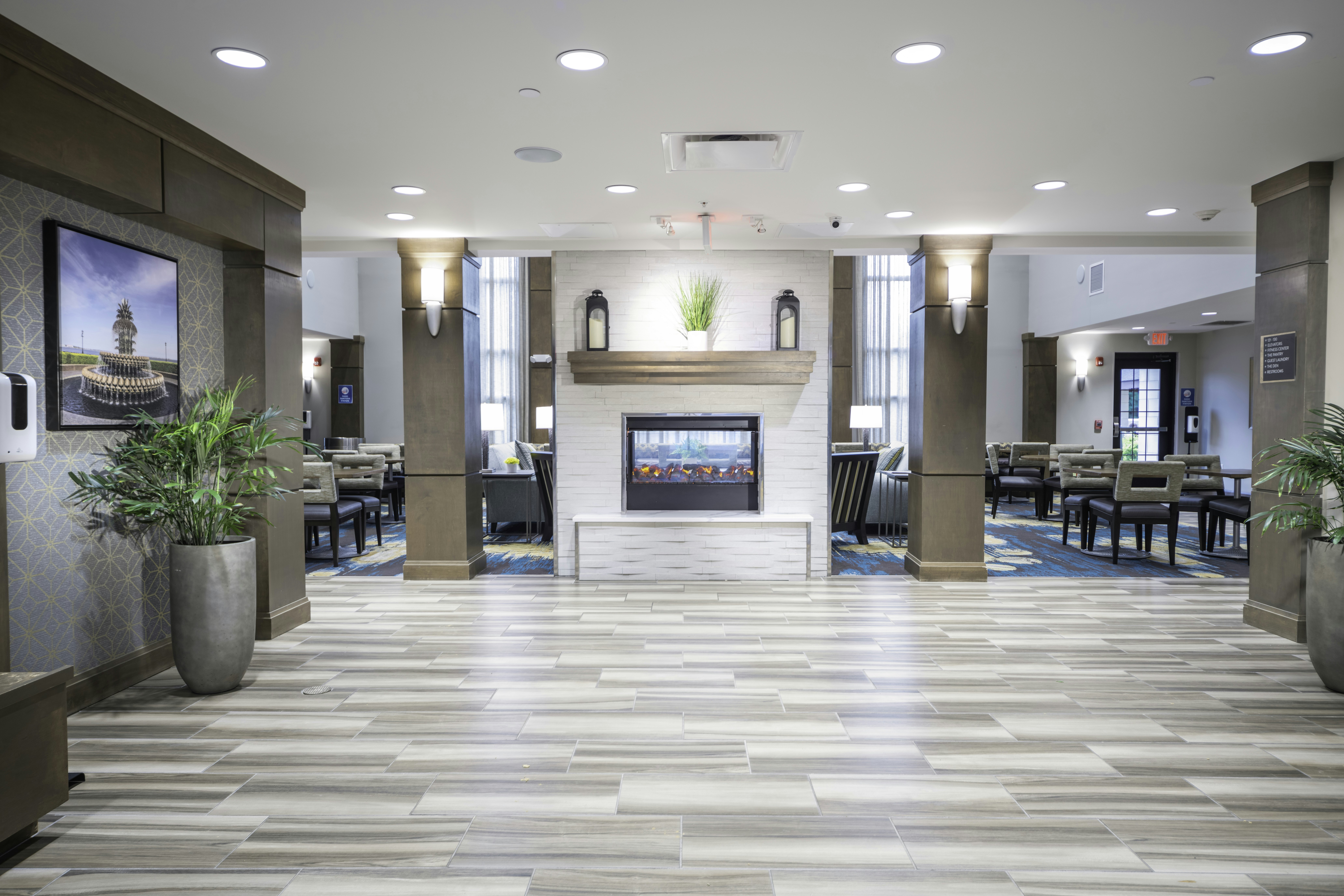 Staybridge Suites Summerville 27/48