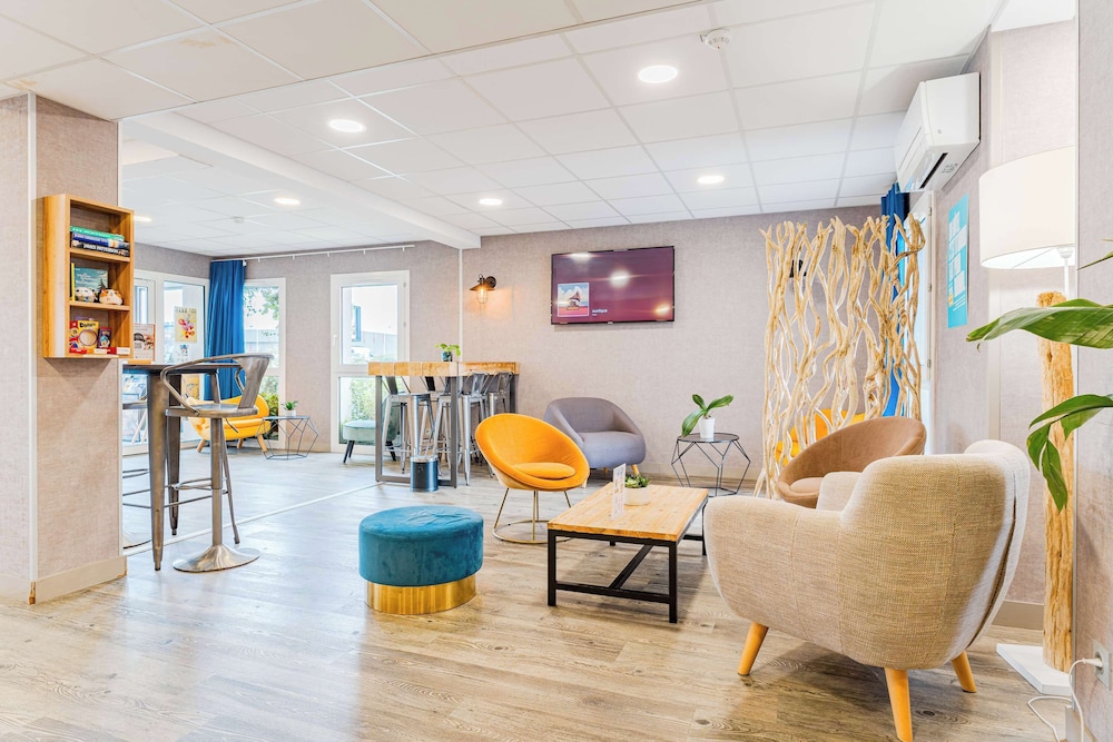 Kyriad Direct Tours Sud Chambray Les Tours 38/58
