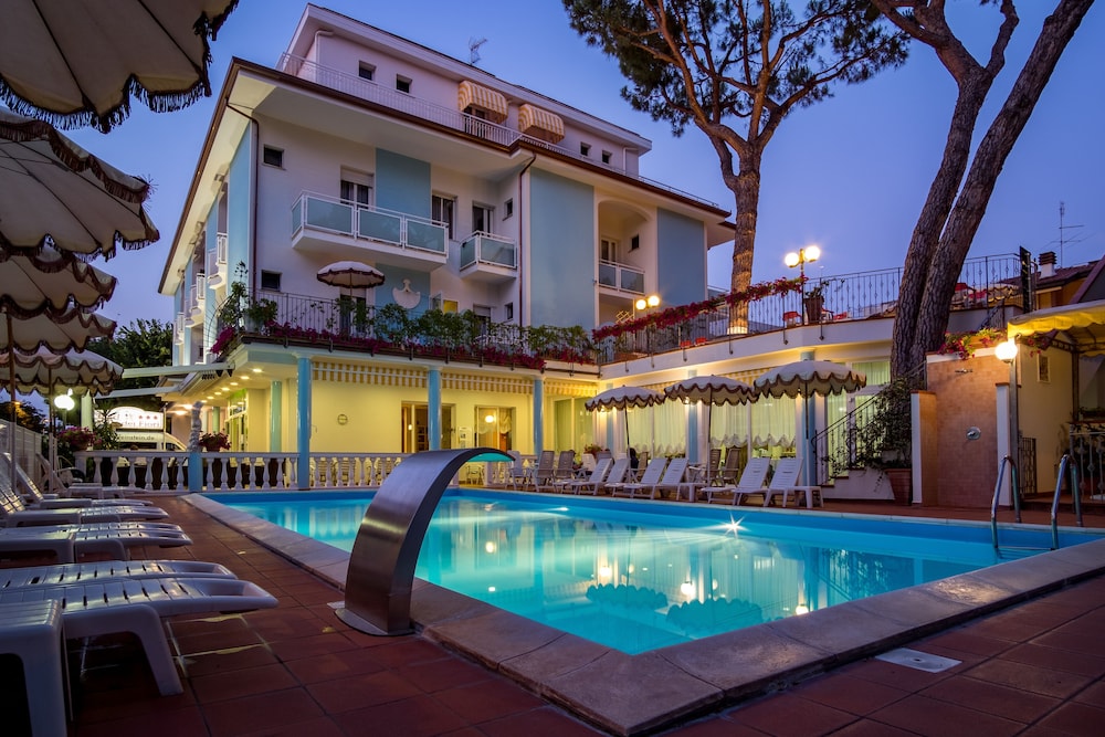 Hotel Villa Dei Fiori 4/56
