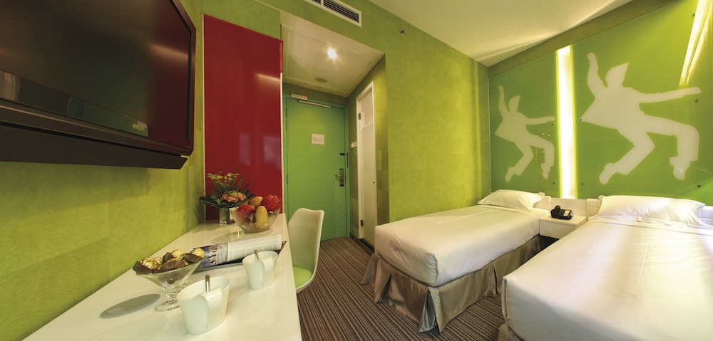 Hotel Re Pearl S Hill 48/50