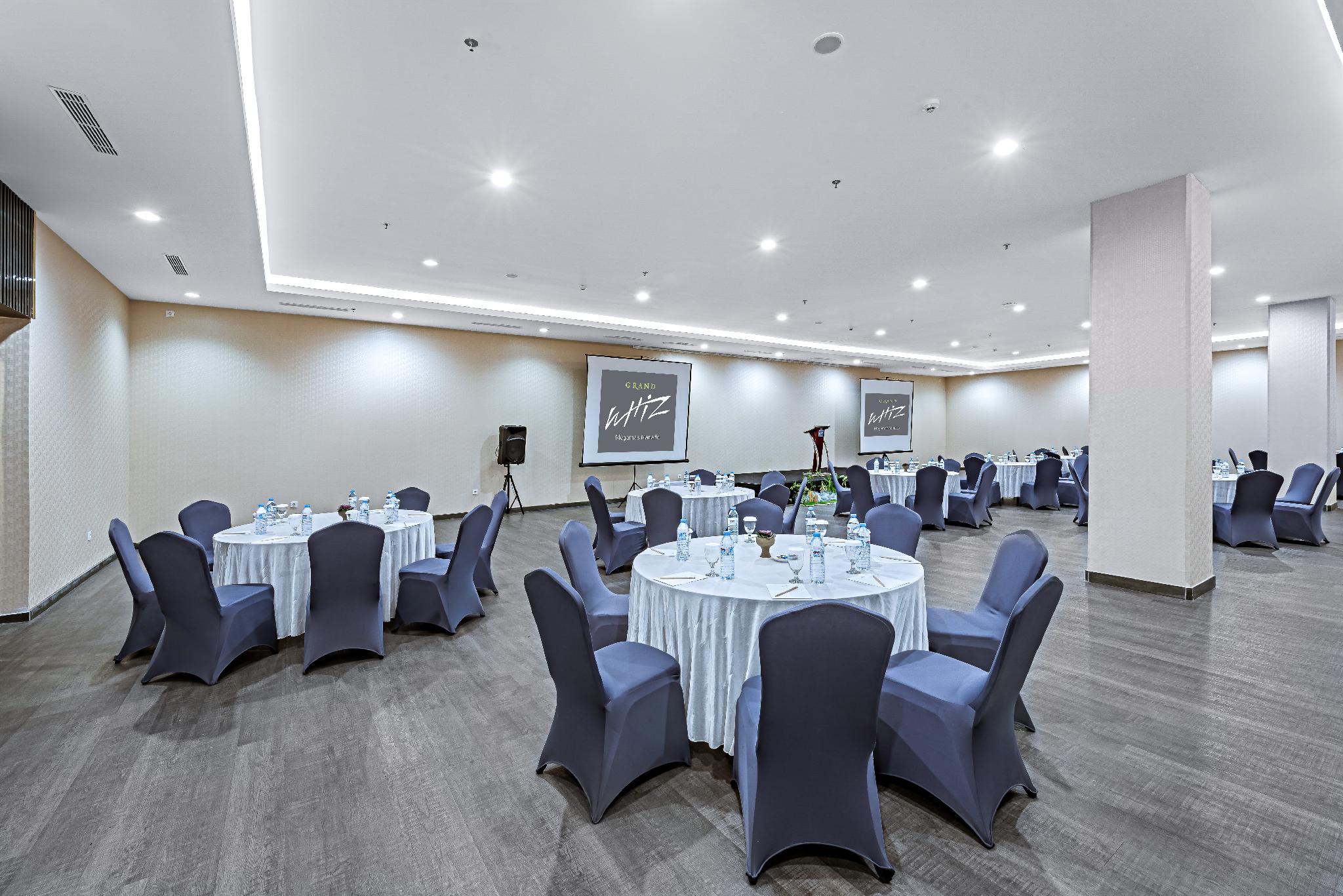 Grand Whiz Megamas Manado 23/39