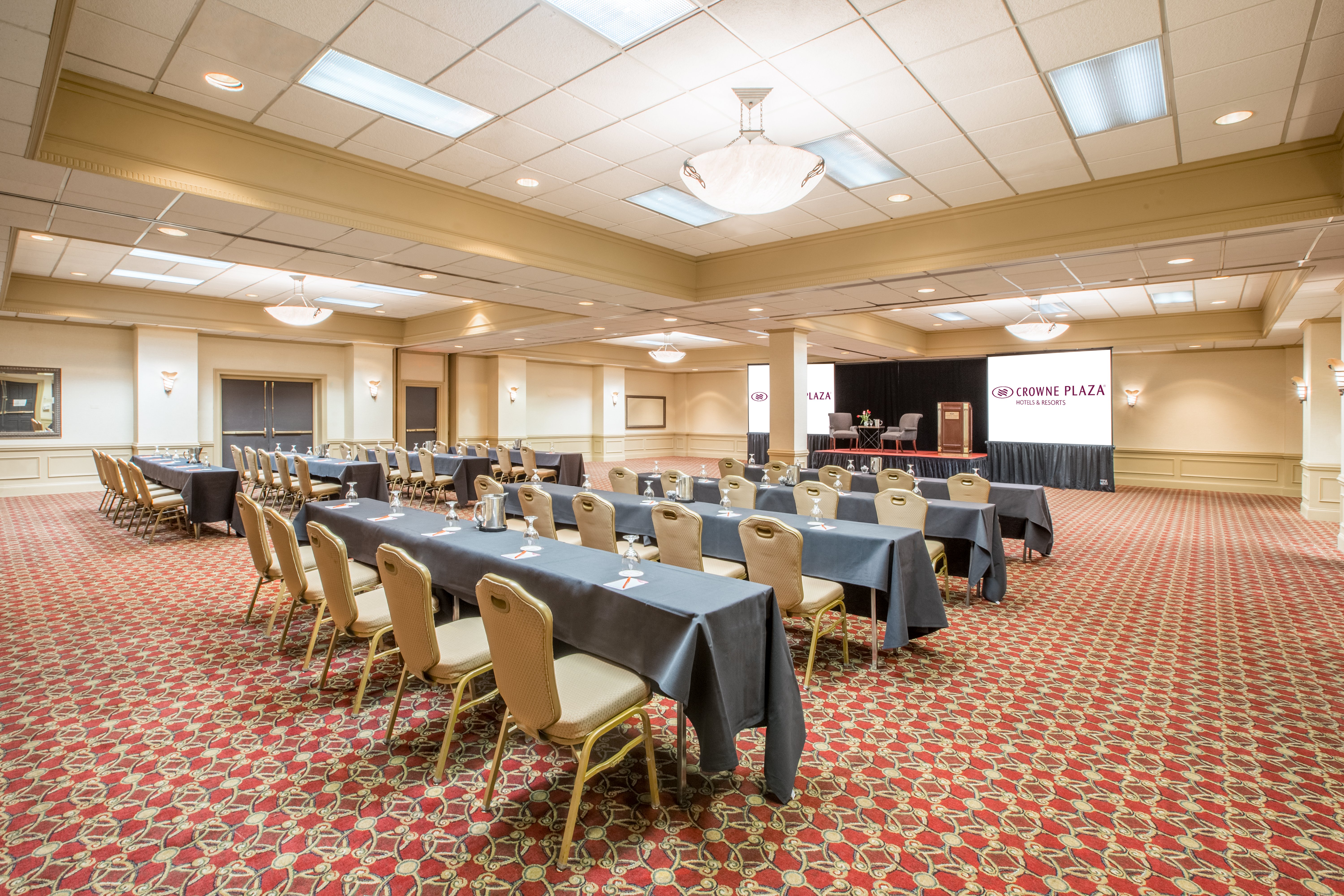 Crowne Plaza Cleveland Airport 52/60