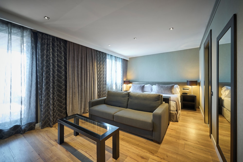 Hotel Catalonia Ramblas 50/70
